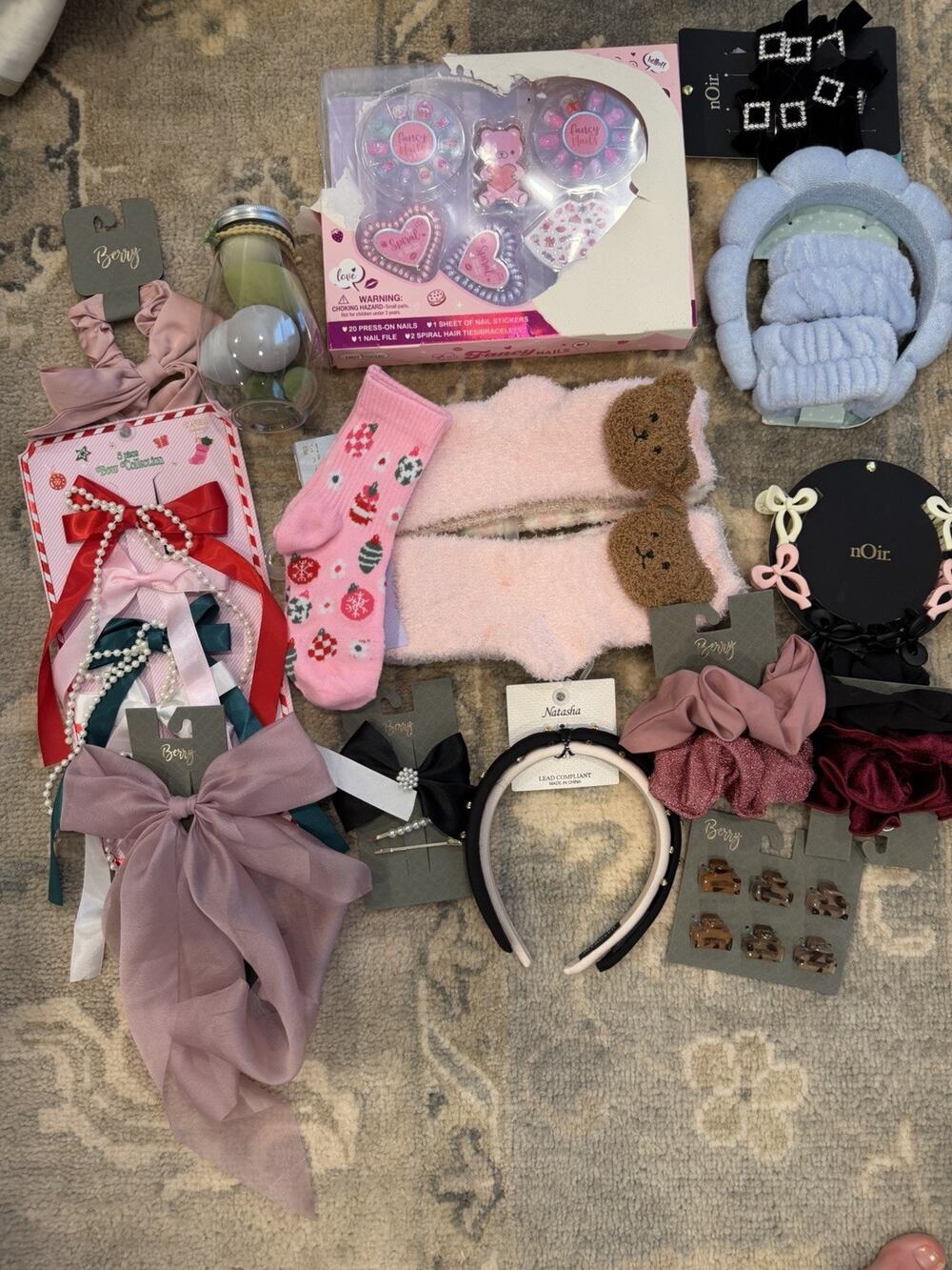 Girls Accessories/gift Hair Stuff, Make Up Fake Nails Tween Bundle Nordstrom NWT